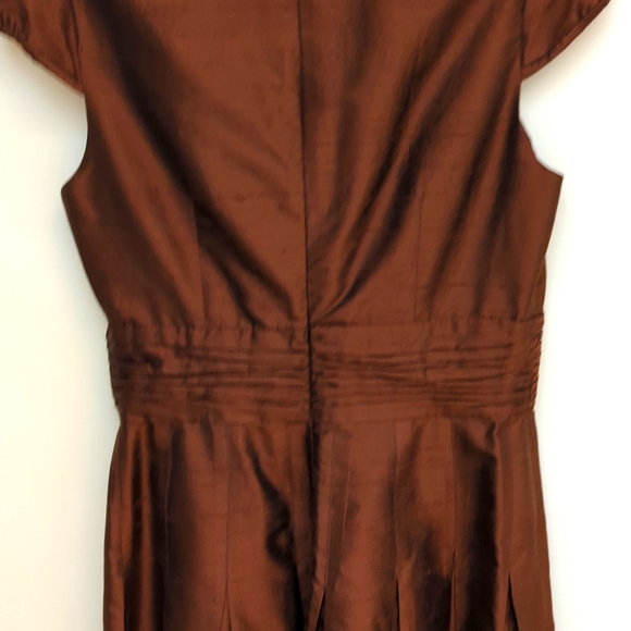 Beautiful Adrianna Papell Dress - Picture 5 of 5